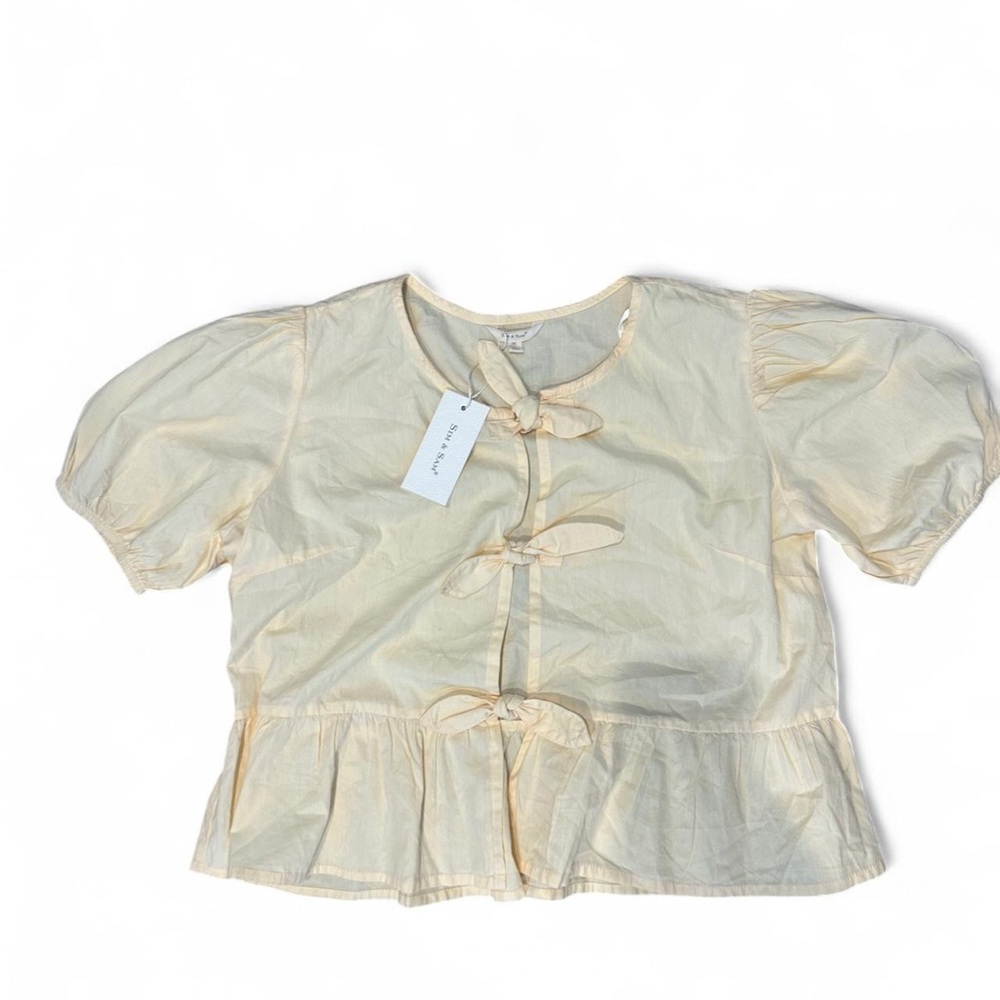 NWT Sim & Sam Yellow Top with Bow Accents